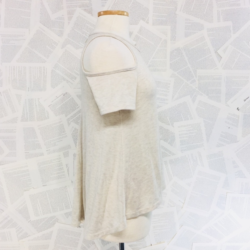 Coin 1804 Short Sleeve Cold Shoulder Cream Top S - Picture 3 of 7